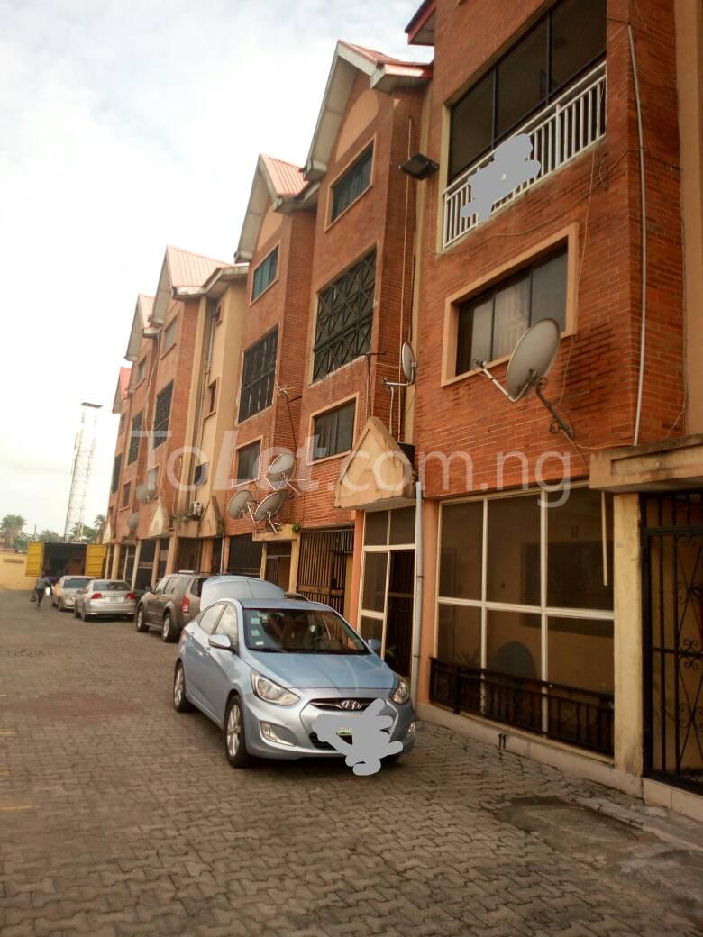 3 bedroom House for sale Harmony Estate Iponri Iponri Surulere Lagos - 16