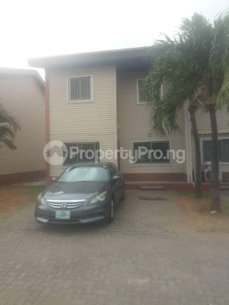 3 bedroom House for sale Royal Estate Phase1 Bode Thomas Surulere Lagos