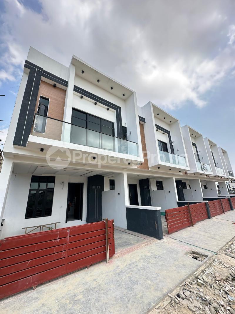 3 bedroom House for sale Ikota Ext. Ikota Lekki Lagos