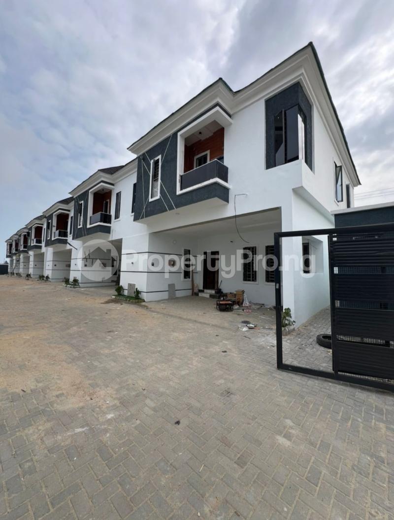 3 bedroom House for rent Mobile Road Ajah Along Lekki Expressway Lekki Lagos - 0