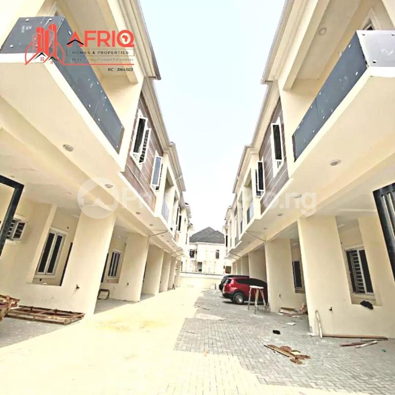 3 bedroom House for sale Orchird Road Lekki Lagos