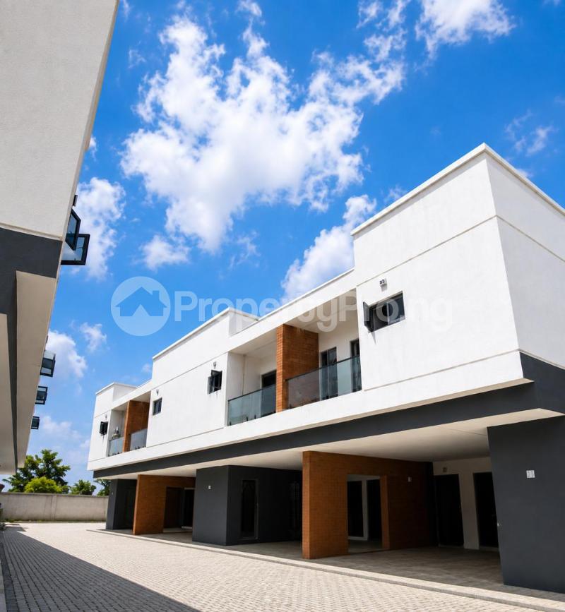 4 bedroom House for sale Hi Tech Road, Behind Lagos Business School Sangotedo Ajah Lagos