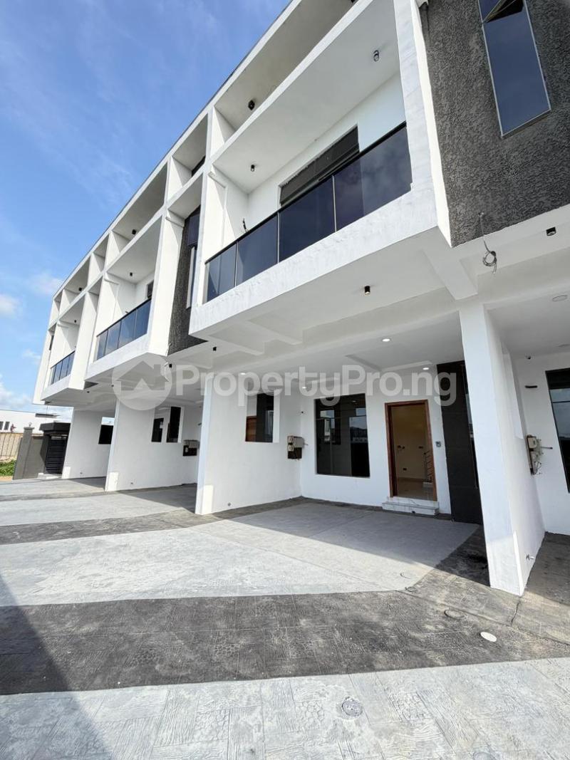 3 bedroom House for sale Abraham adesanya estate Ajah Lagos