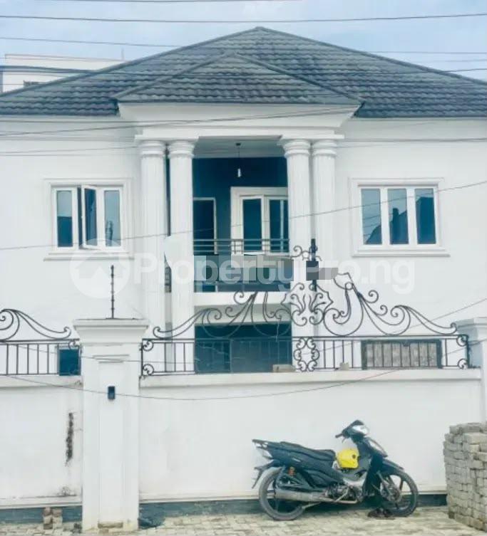 3 bedroom Commercial Property for rent Lekki Phase 1 Lekki Lagos