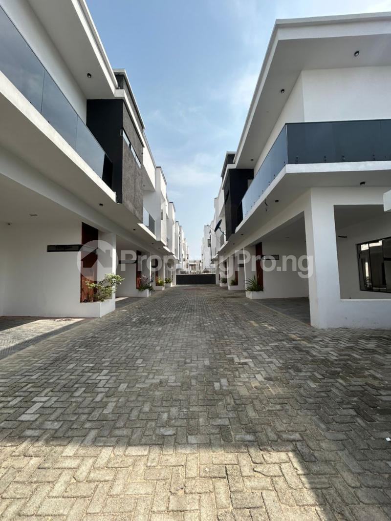 4 bedroom House for sale  Ikota Lekki Lagos