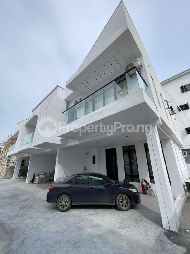 3 bedroom House for sale 2nd Toll Gate Lekki Lagos