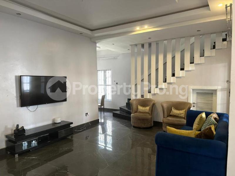 3 bedroom House for sale Orchid Road Lekki Lagos