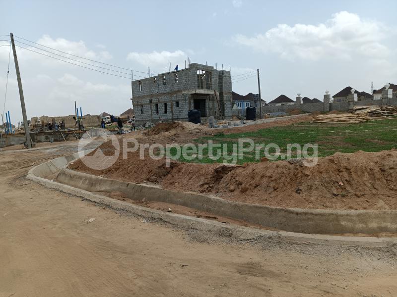 Land for sale T.pumpy Estate Kaba, Opposite Police Barracks Dei Dei Express Dei-Dei Diplomatic Zones Abuja - 4
