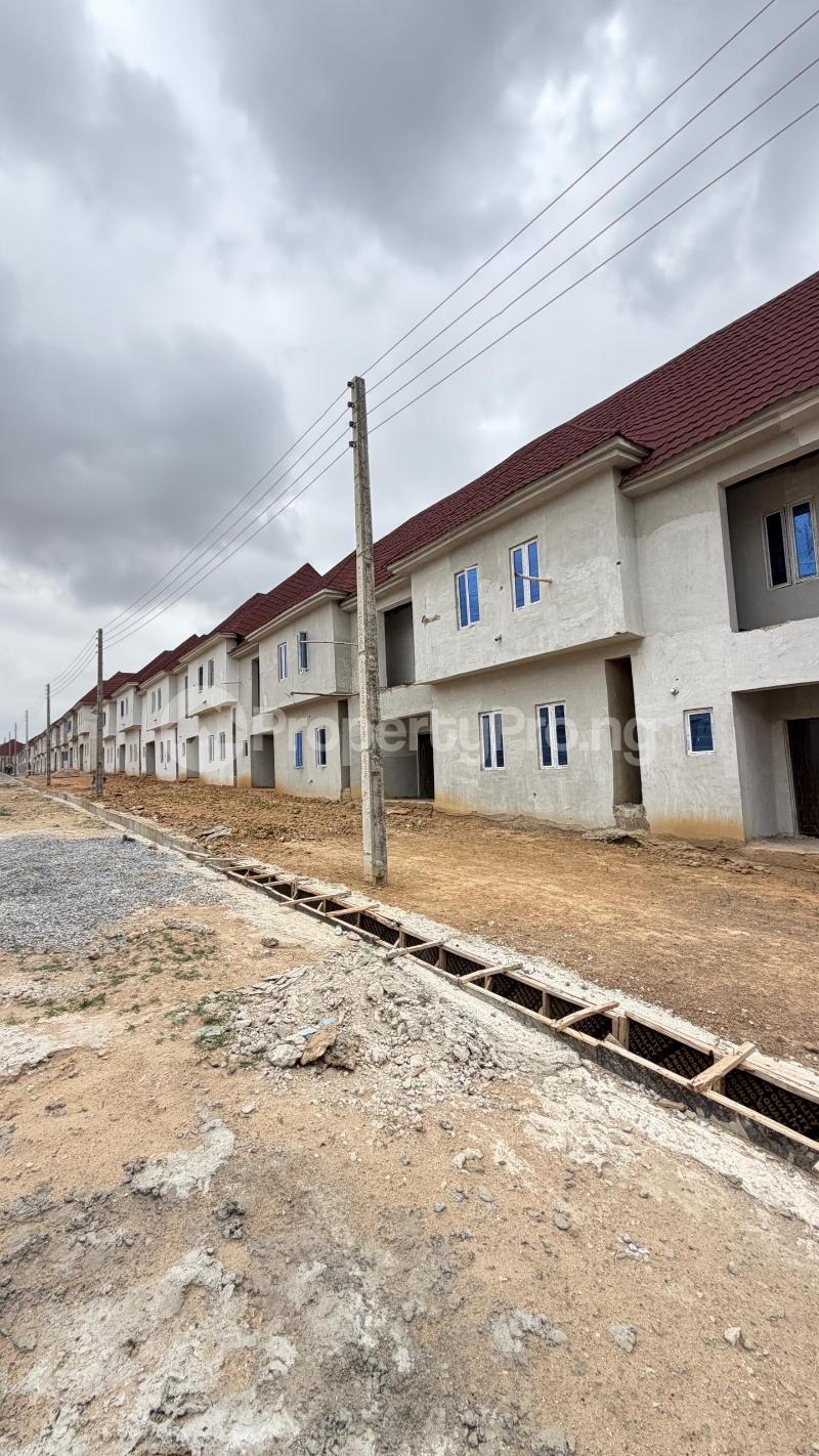 3 bedroom House for sale Kyami Lugbe Abuja