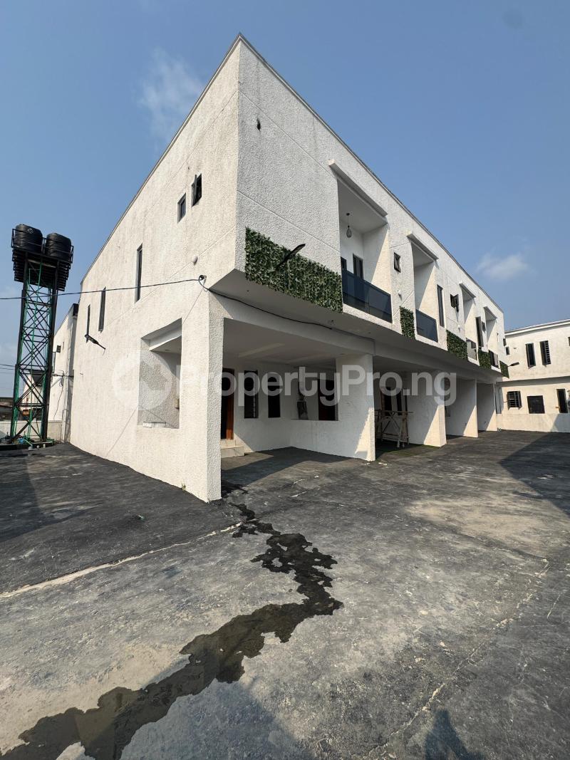3 bedroom House for sale Lns Thomas estate Ajah Lagos