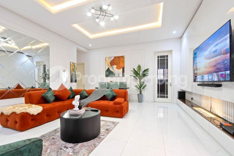 3 bedroom Flat / Apartment for shortlet ONIRU Victoria Island Lagos