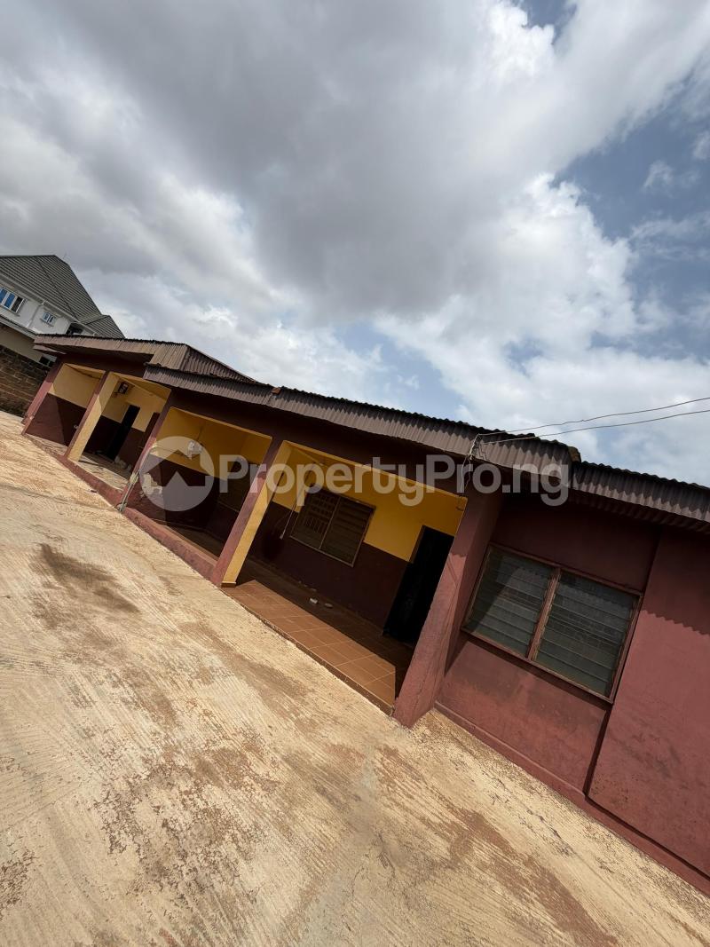 3 bedroom House for sale Oke’badan, Omolayo Akobo Ibadan Oyo