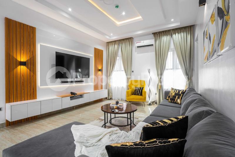 3 bedroom Flat / Apartment for shortlet ONIRU Victoria Island Lagos