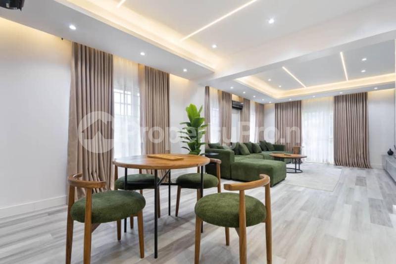 3 bedroom Flat / Apartment for shortlet ONIRU Victoria Island Lagos