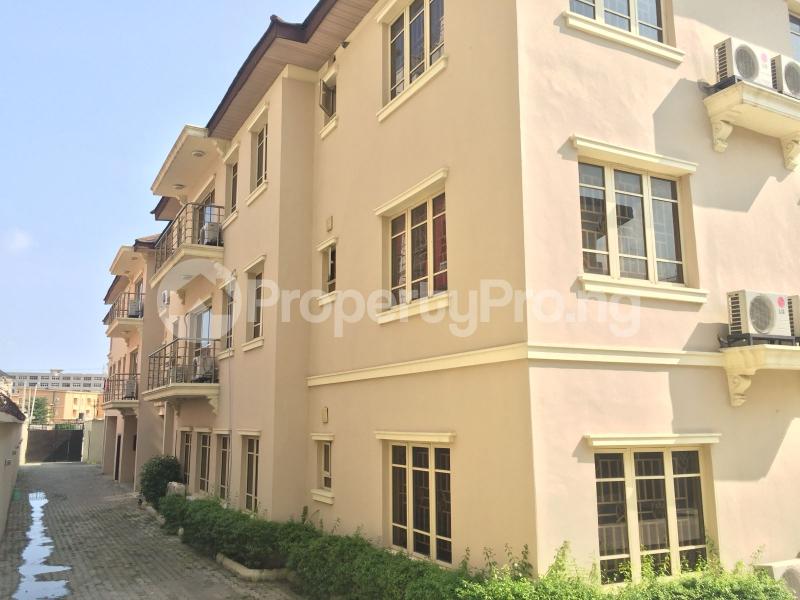 3 bedroom House for rent Palace Road ONIRU Victoria Island Lagos