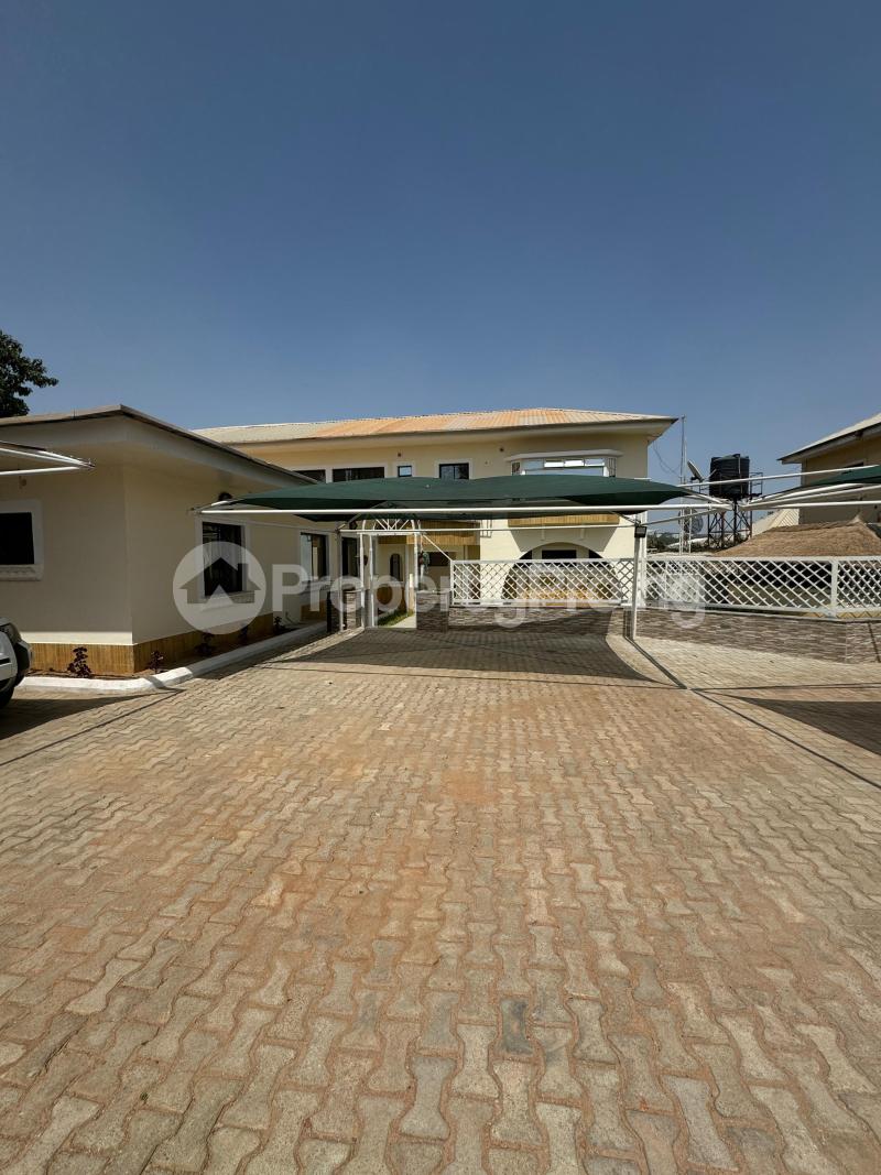 3 bedroom Flat / Apartment for rent Wuye Abuja