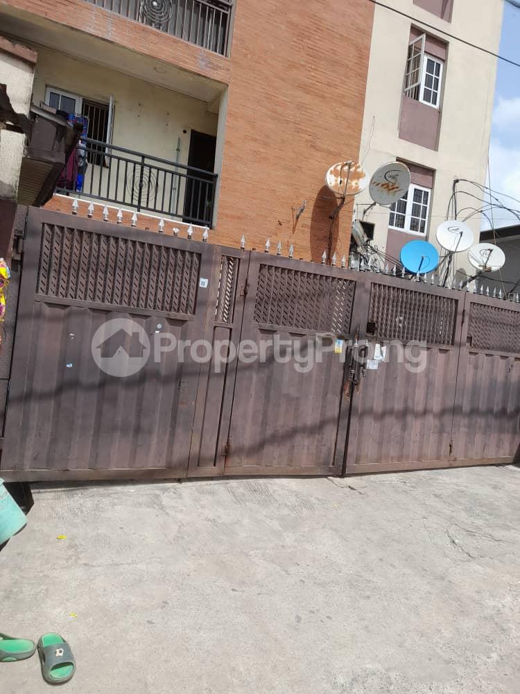 3 bedroom Flat / Apartment for sale Onike Yaba Lagos - 0