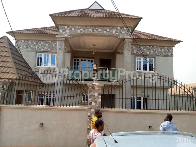 3 bedroom Flat / Apartment for rent Orire Qtrs New Felele Soka Ibadan Oyo