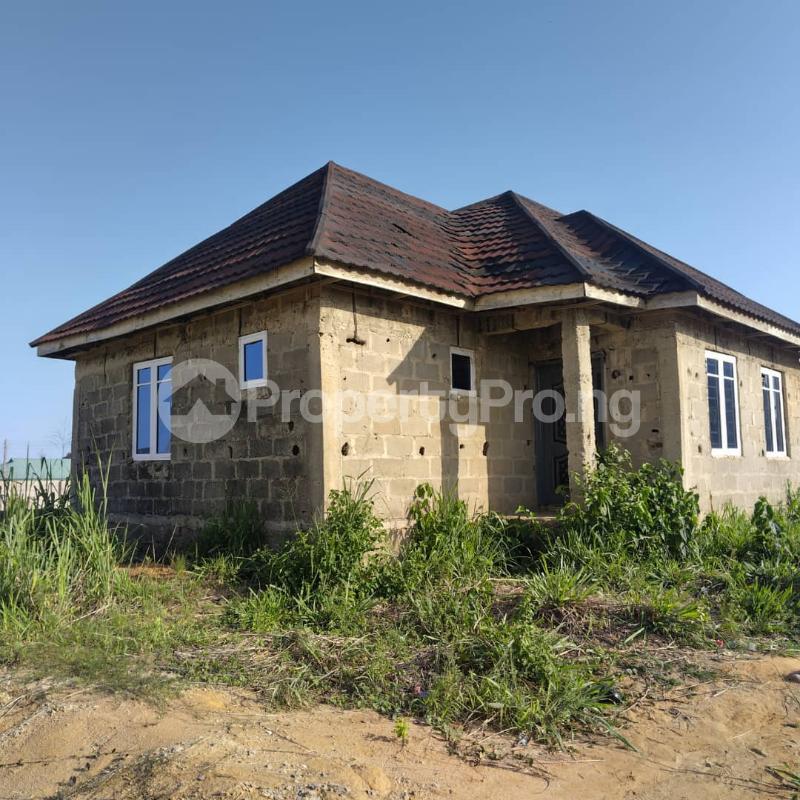 3 bedroom House for sale Road 9 Greenleaf Estate Olu Odo , Ebute Igbogbo Road By Waec Busstop Ikorodu Ebute Ikorodu Lagos