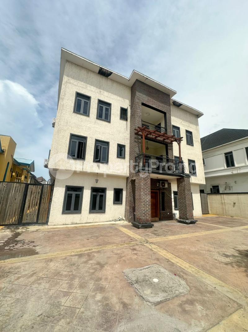 3 bedroom Flat / Apartment for rent Canal West Osapa london Lekki Lagos
