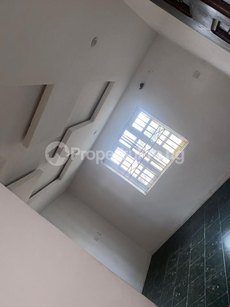 3 bedroom House for rent Ayodele Fanoiki Magodo GRA Phase 1 Ojodu Lagos