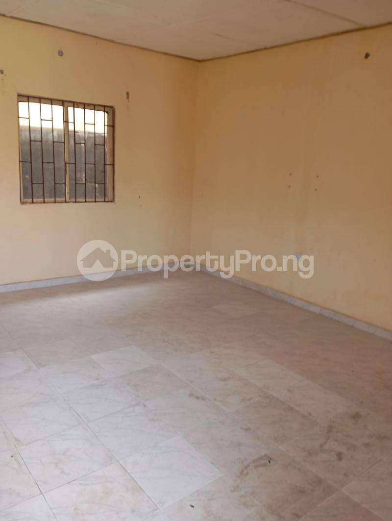 3 bedroom House for rent Saanu Close, Obawole Ifako-ogba Ogba Lagos