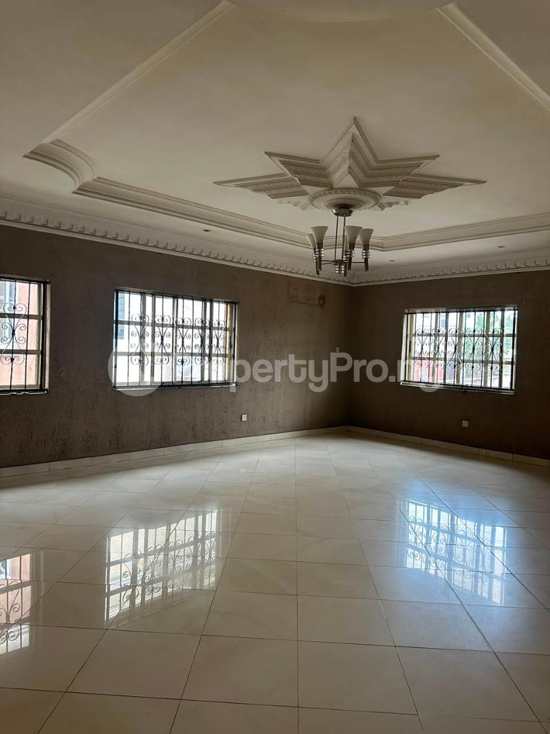 3 bedroom House for rent Omole phase 2 Ojodu Lagos