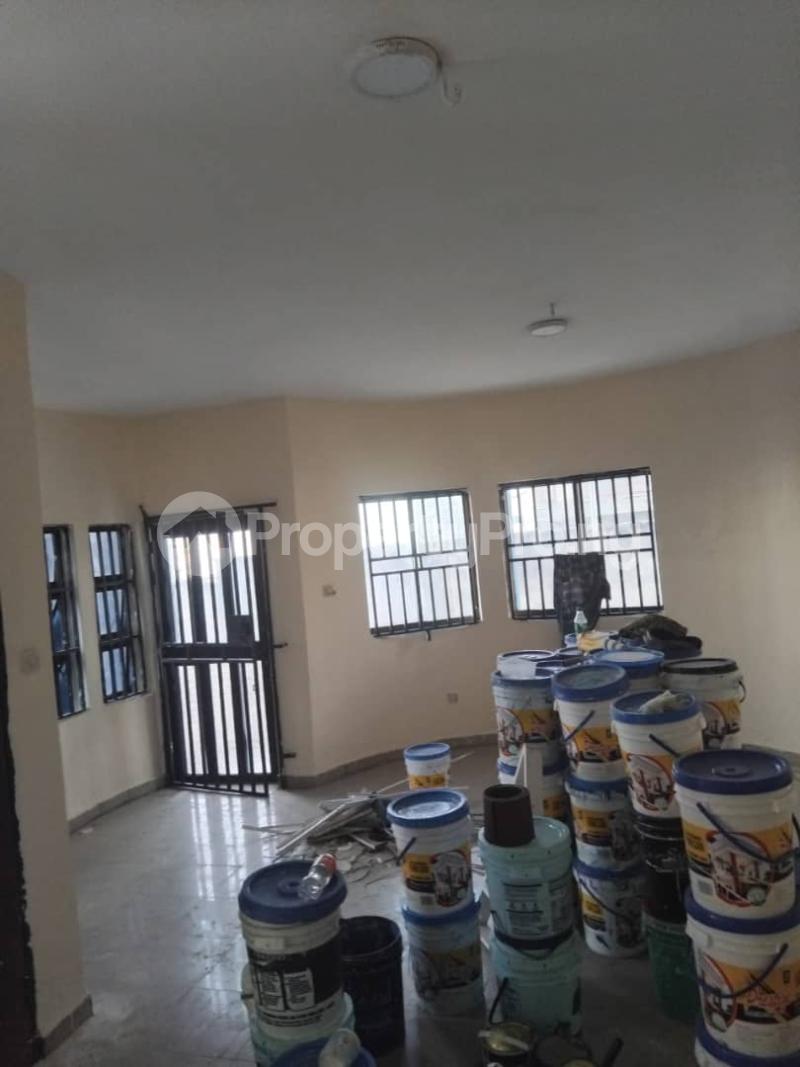 3 bedroom Commercial Property for rent Omole phase 1 Ojodu Lagos