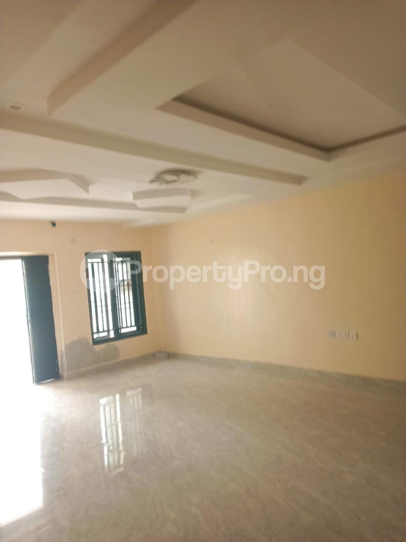 4 bedroom Flat / Apartment for rent Lugbe Abuja