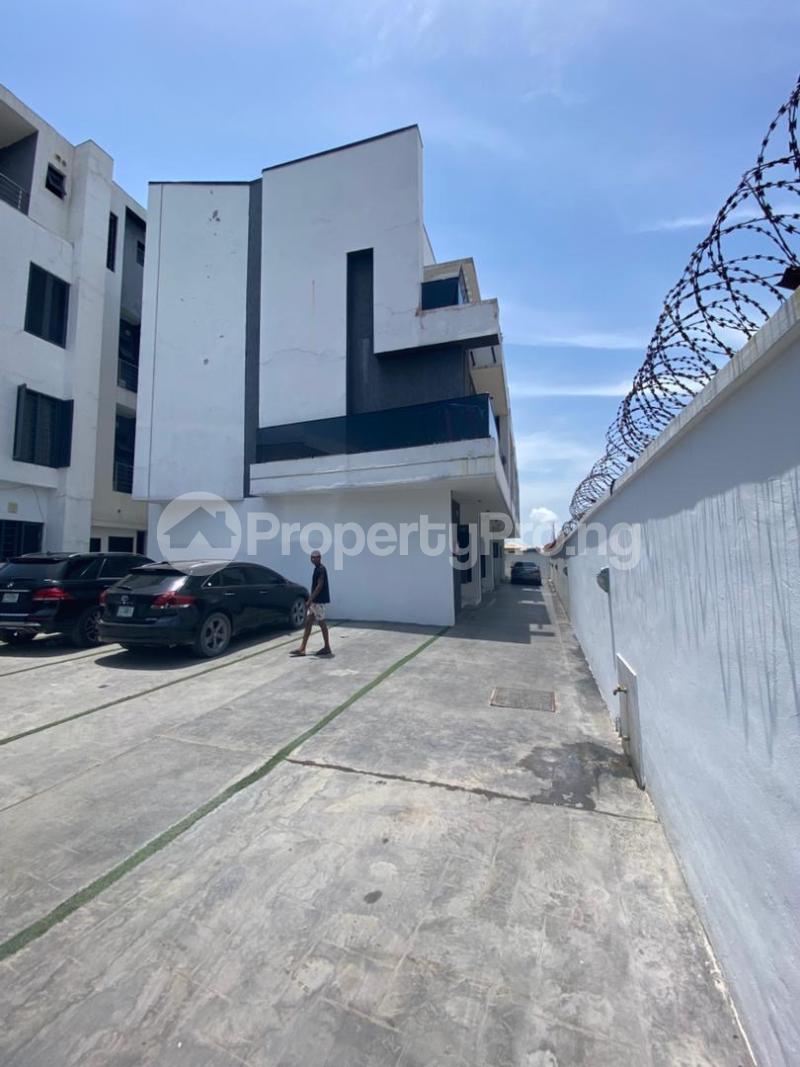3 bedroom House for rent Ologolo Lekki Lagos