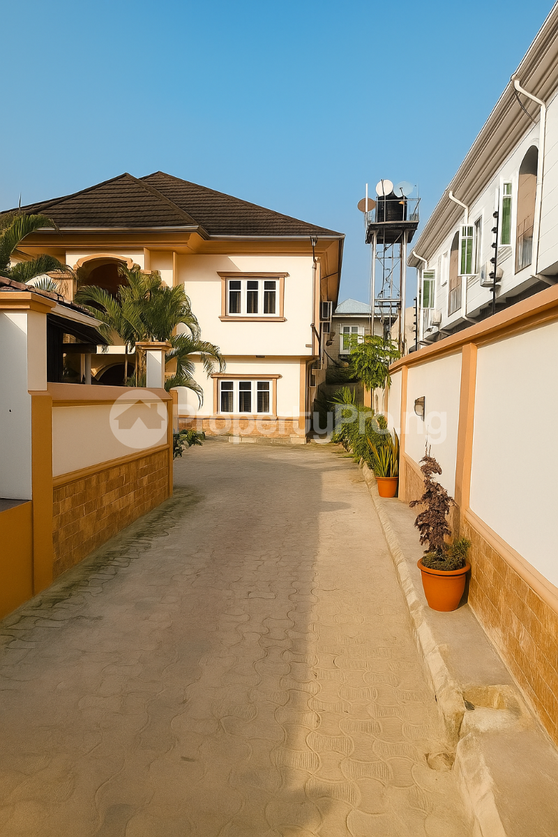 3 bedroom Flat / Apartment for shortlet 15 First Ben Bright Green Field Estate Ago palace Okota Lagos - 0