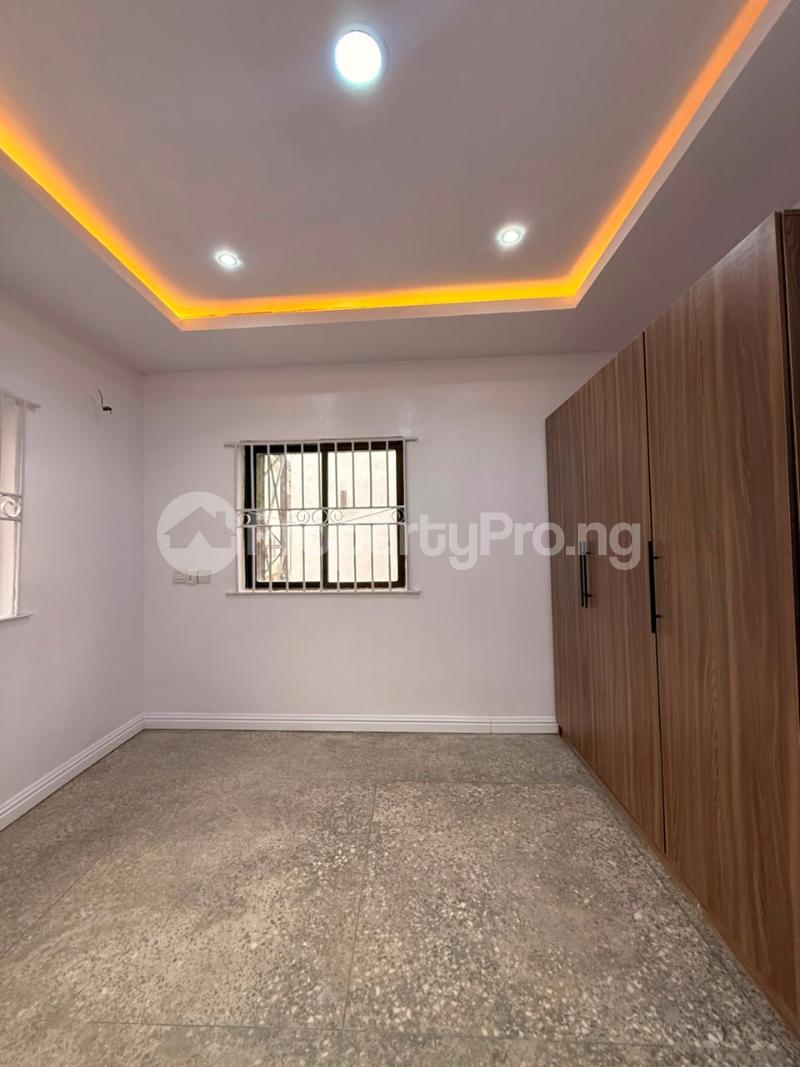 3 bedroom Flat / Apartment for rent Shomolu Lagos