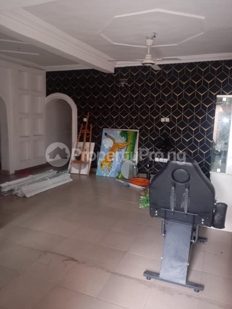 3 bedroom Commercial Property for rent Ogba Lagos