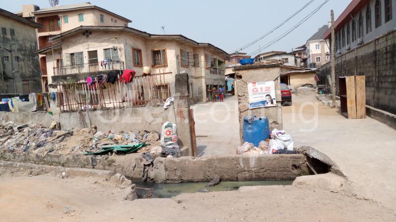 3 bedroom House for sale Chemist Akoka Yaba Lagos