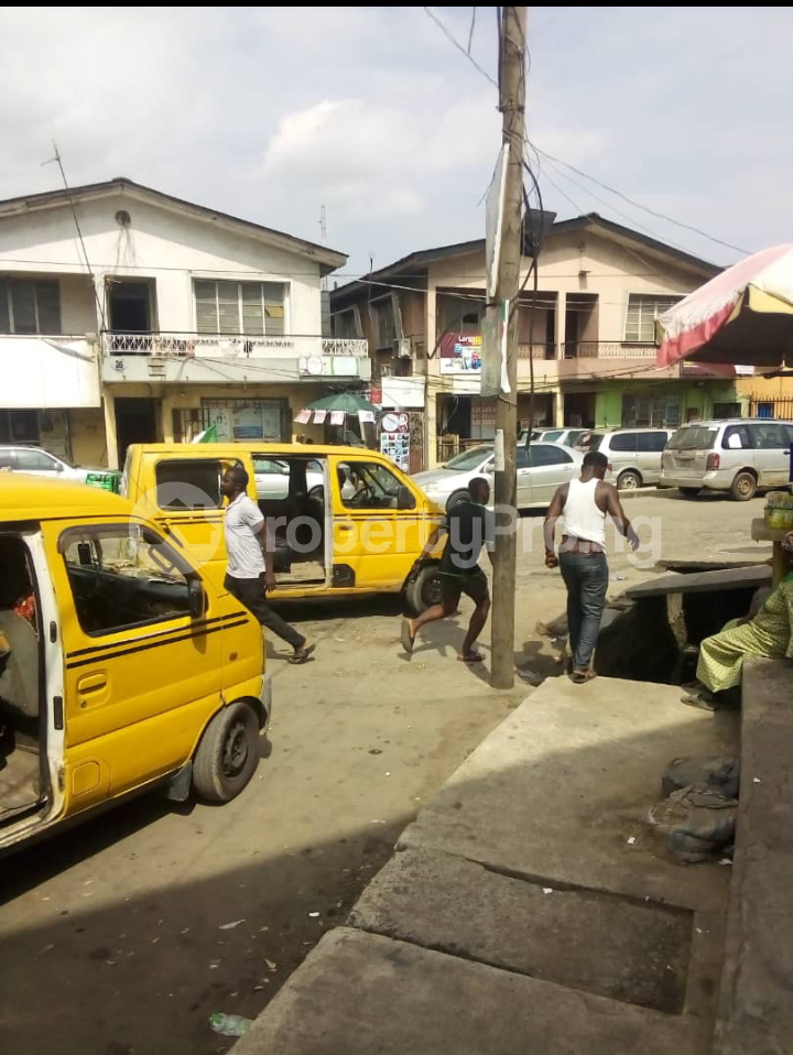 House for sale Shipeolu Str, Shomolu Lagos