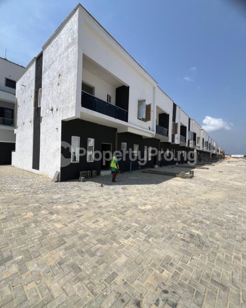 3 bedroom House for sale Abraham adesanya estate Ajah Lagos