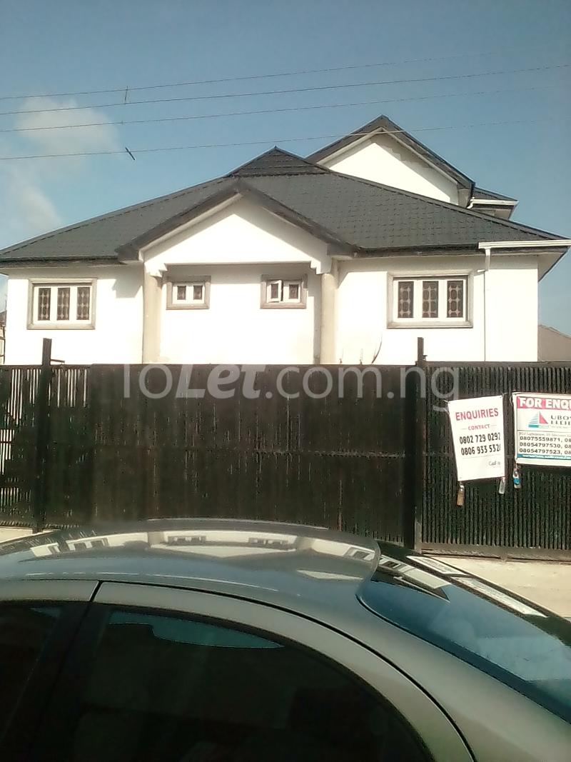 3 bedroom Flat / Apartment for rent Pioneer Street,osapa London,lekki,lagos Osapa london Lekki Lagos