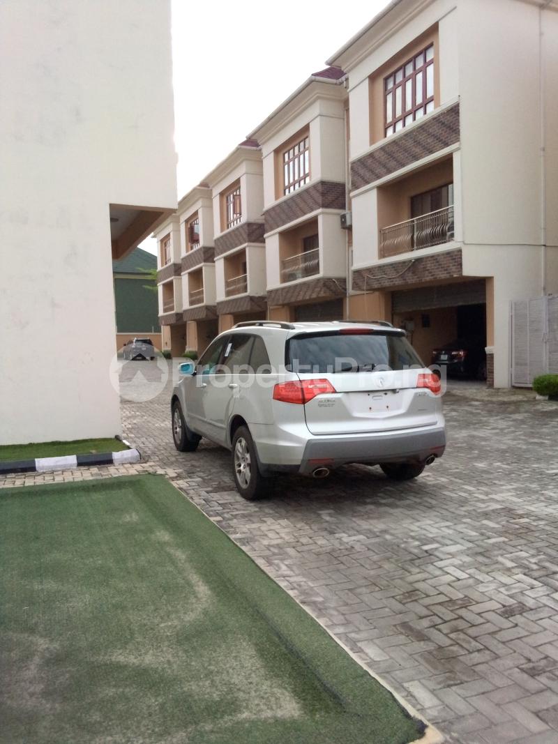 4 bedroom House for rent Osapa London Jakande Lekki Lagos