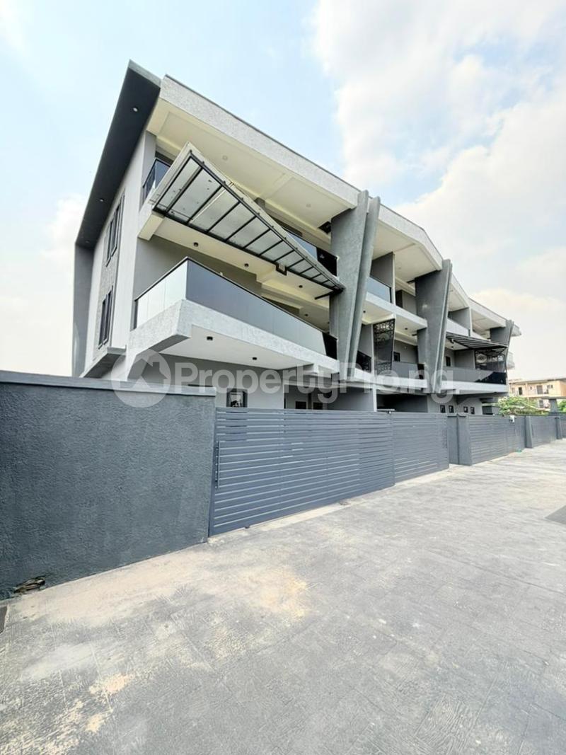 5 bedroom House for rent Greenland Estate Maryland Lagos