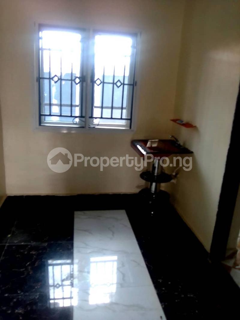 2 bedroom House for sale Akogi, Jankata Akala Express Ibadan Oyo