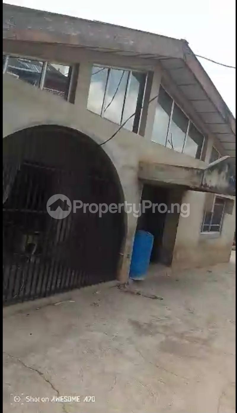 3 bedroom House for sale Olorunsogo Street,close To Lere Adigun Estate,bashorun Basorun Ibadan Oyo