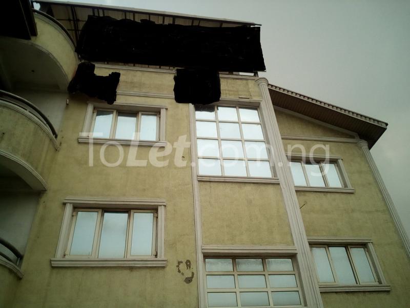 Commercial Property for rent 8, Jubilee Road, Cmd. Magodo GRA Phase 1 Ojodu Lagos