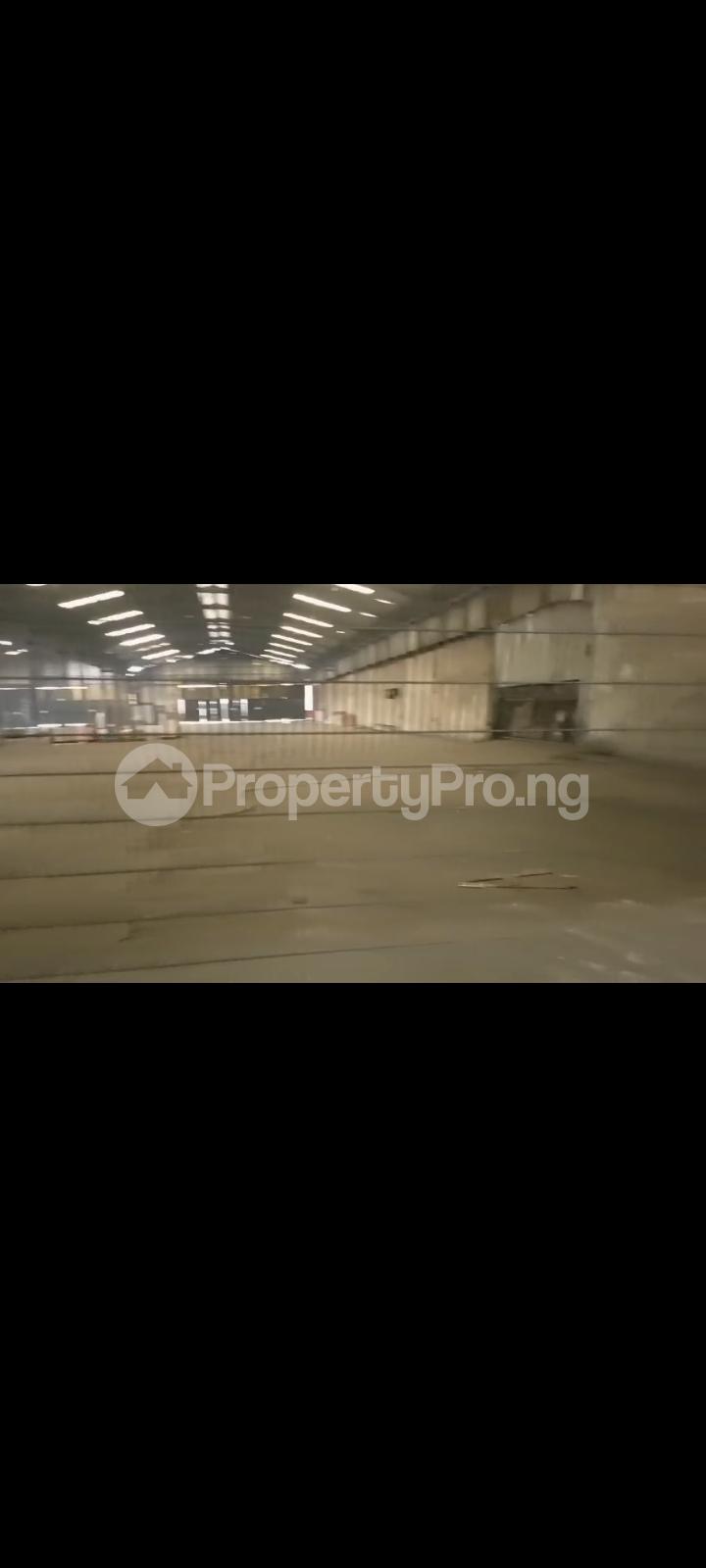 Commercial Property for rent Eric Moore Surulere Lagos Eric moore Surulere Lagos