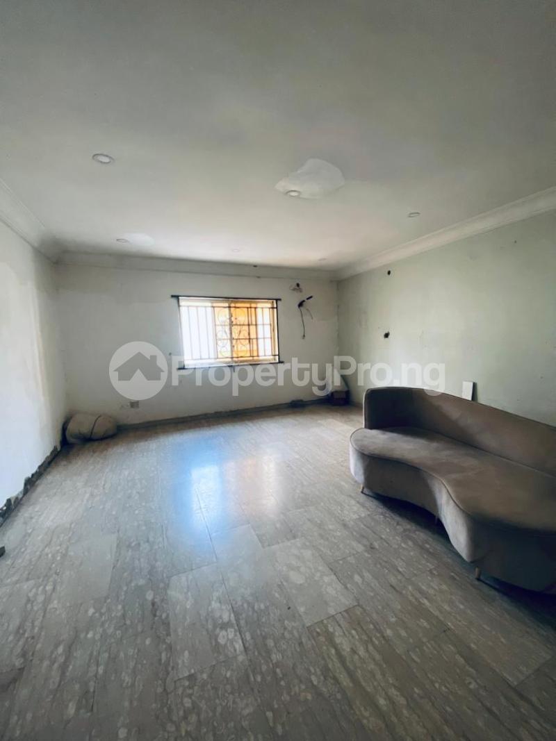 Commercial Property for rent Lekki Phase 1 Lekki Lagos
