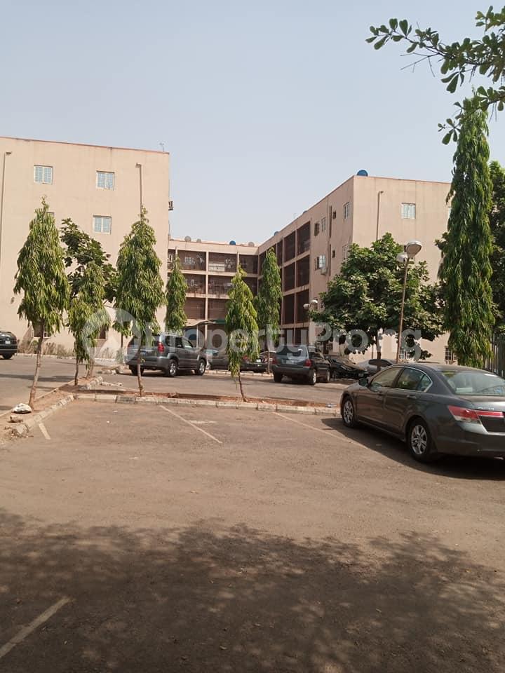 10 bedroom Flat / Apartment for sale Gudu District By Adisa Estate, Abuja. Apo Abuja