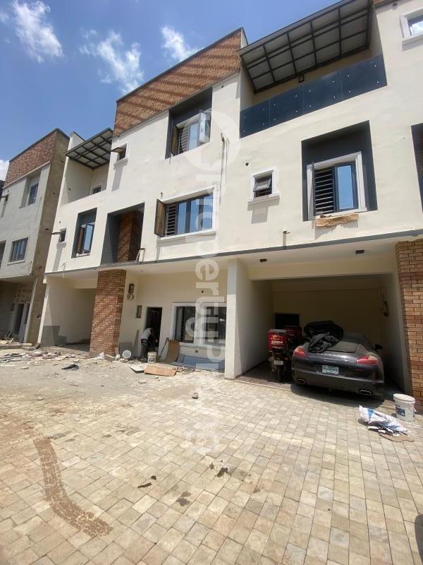 4 bedroom House for sale Apo Abuja