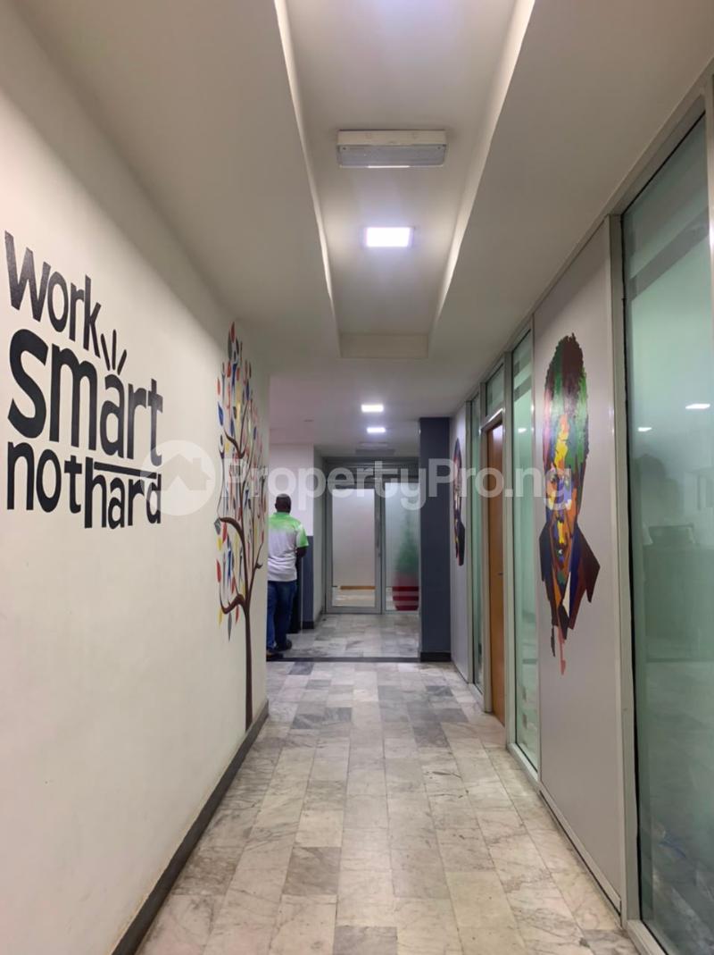 Co working space for rent Off Adeola Odeku Victoria Island Lagos