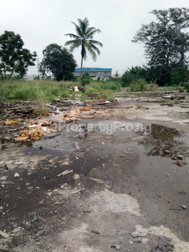 Land for sale Along Oba Akran Avenue, Ikeja, Lagos. Oba Akran Ikeja Lagos