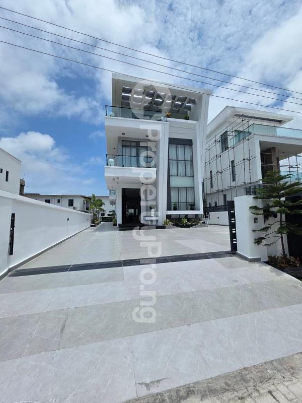 5 bedroom House for sale Beach Resort Estate Osapa london Lekki Lagos
