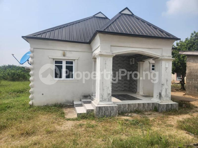 3 bedroom Flat / Apartment for sale Ebute Igbogbo Road Ikorodu Lagos